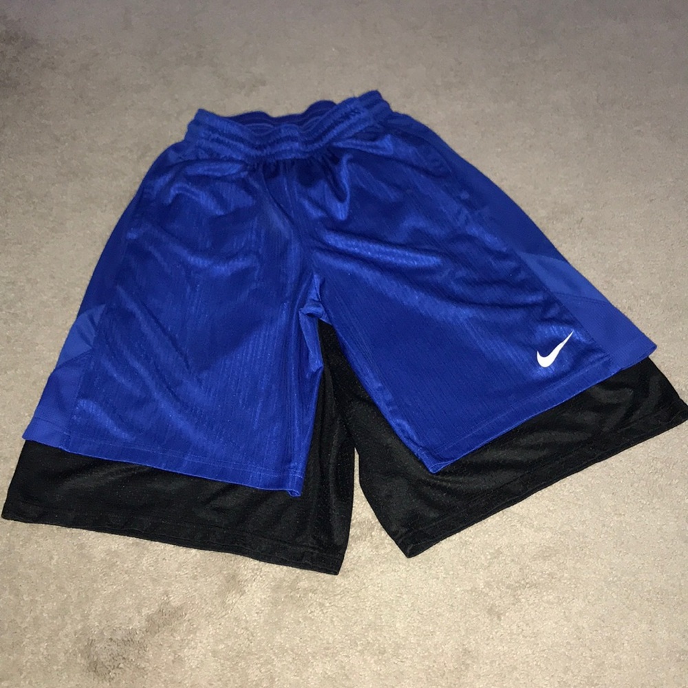 Bundle: Nike Blue Men’s M & Black Men’s XL